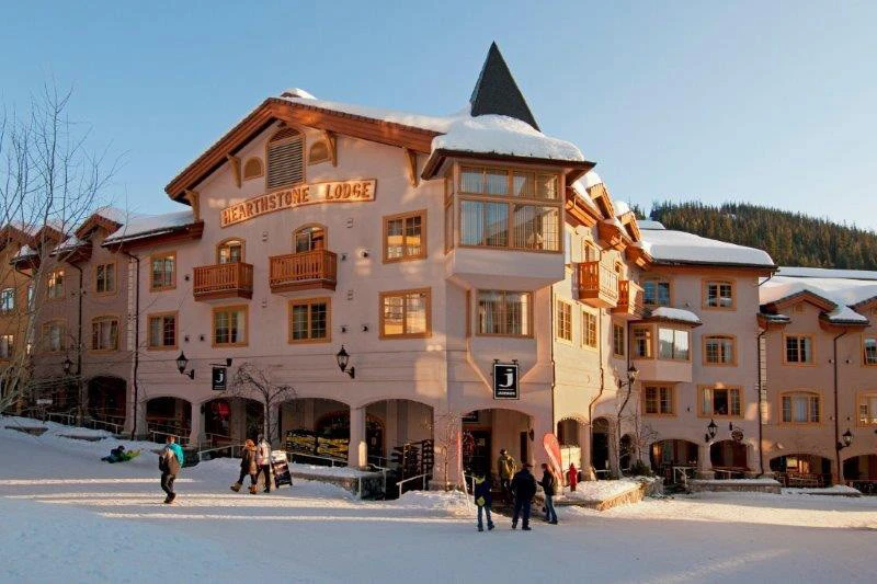 5d1dcf1280874hearthstone lodge sun peaks rear exterior