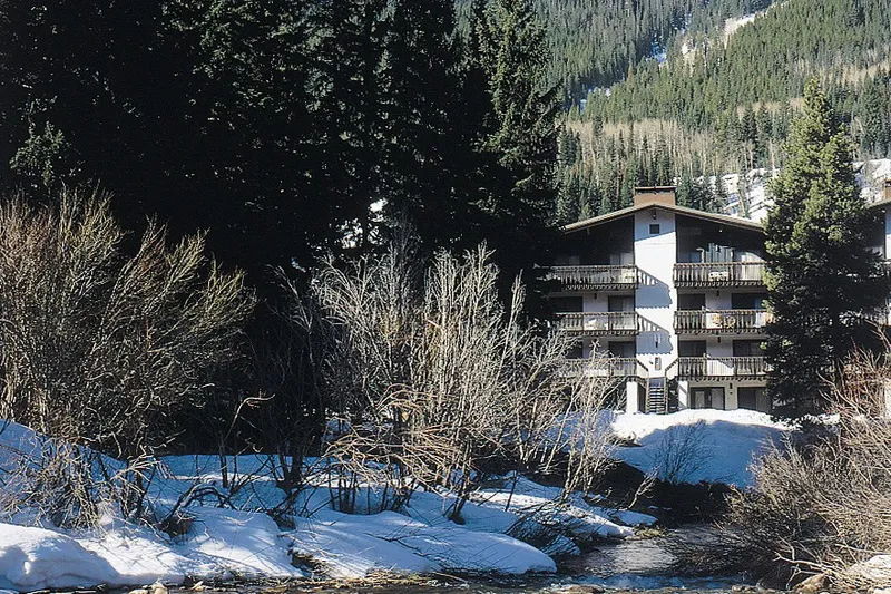 Vail Racquet Club Mountain Resort Exterior