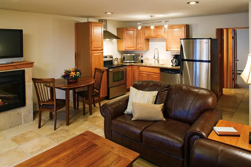 5d1dcfca4c740vail racquet 1 bed 1