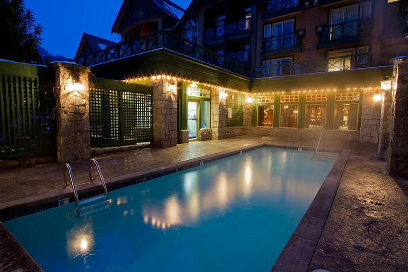 Pinnacle International Hotel Outdoor Heated Pool