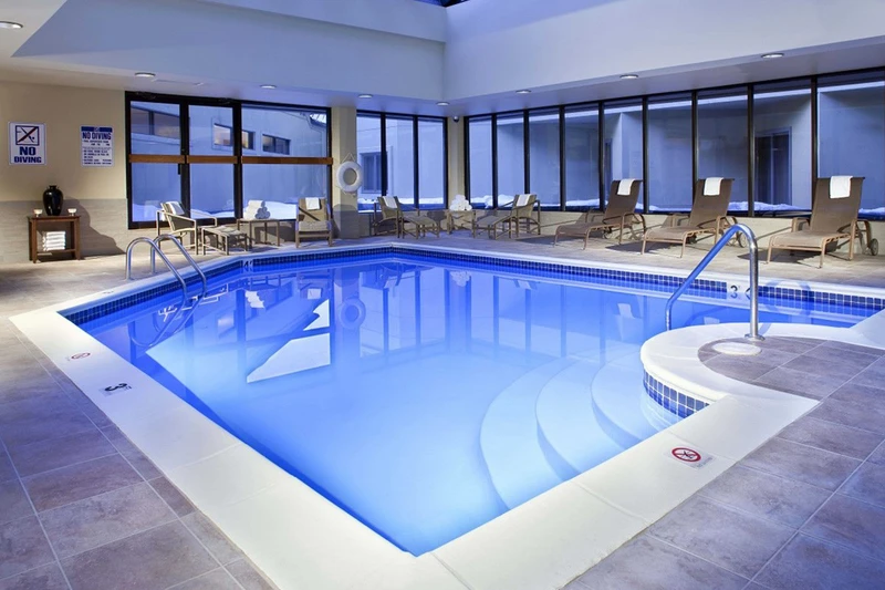 Elevation Hotel & Spa - Pool