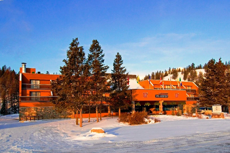 The Sawridge Inn Exterior