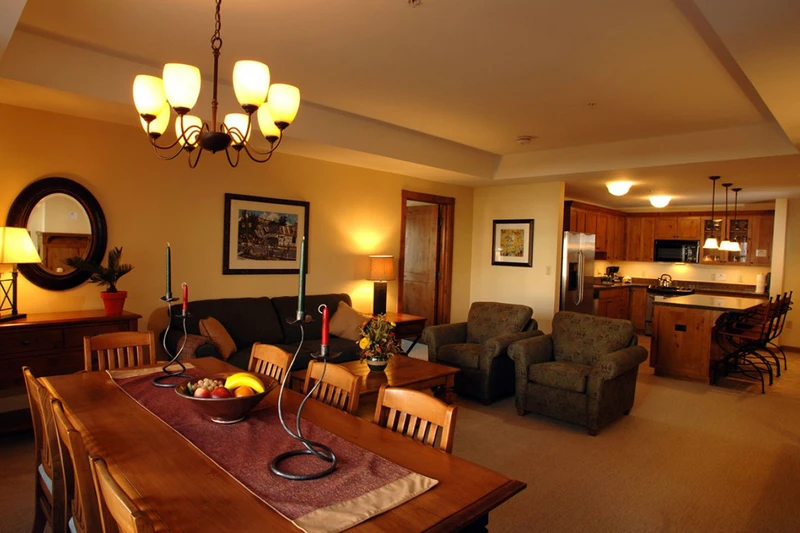 Lodge at Mountaineer Square - Three-Bedroom Condo