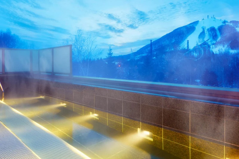 5d1dd0d9e3920westin rusutsu resort pool credit starwood hotels