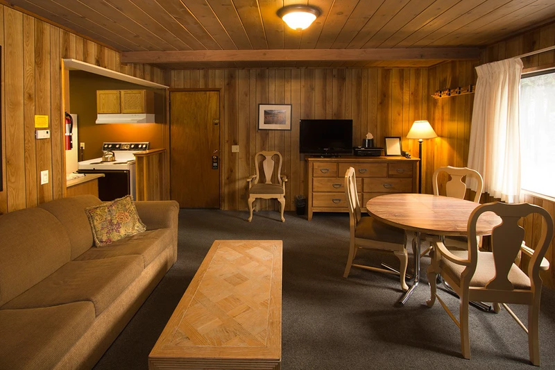 5d1dd0f0b9fecalpenhof 2 bedroom cabin