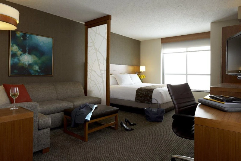 5d1dd10d7607ehyatt place king guestroom