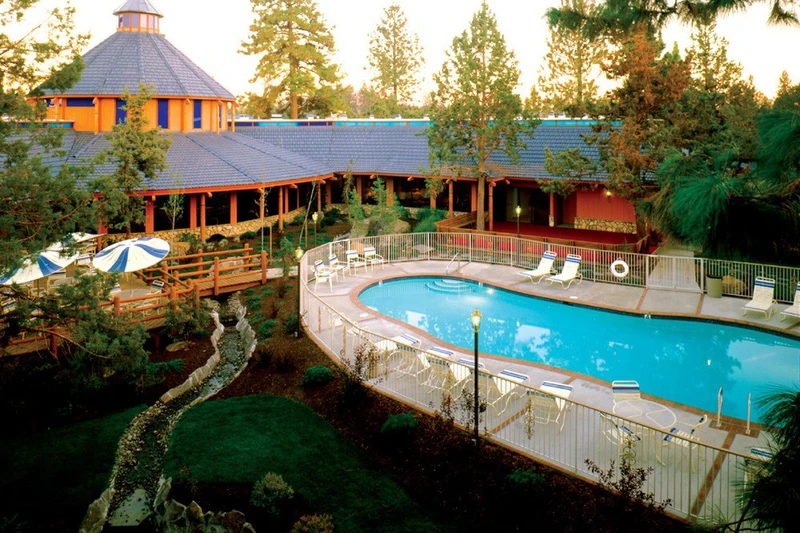 5d1dd12f847d6shilo pool