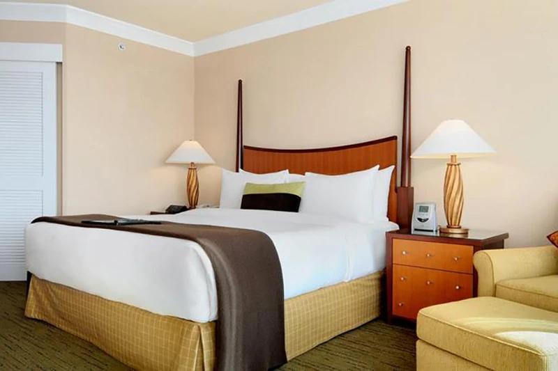 5d1dd136537e7fairmont vancouver airport fairmont room 0