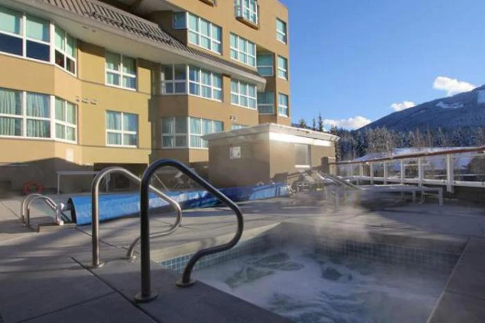 Le Chamois Hot Tub