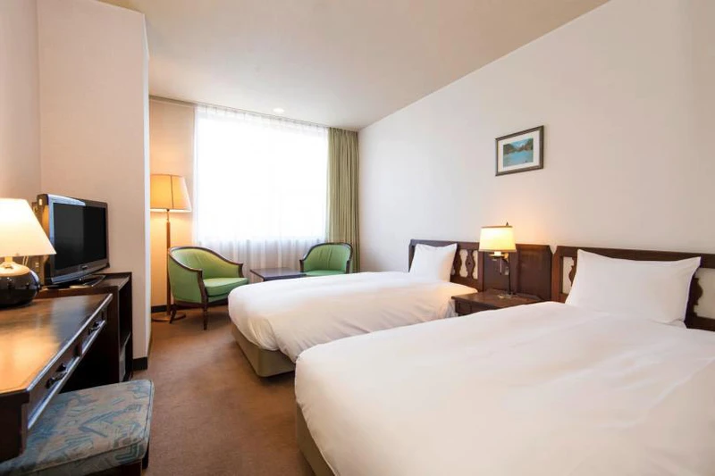 5d1dd2ce5c2bbhakuba mominoki hotel western standard twin room 2