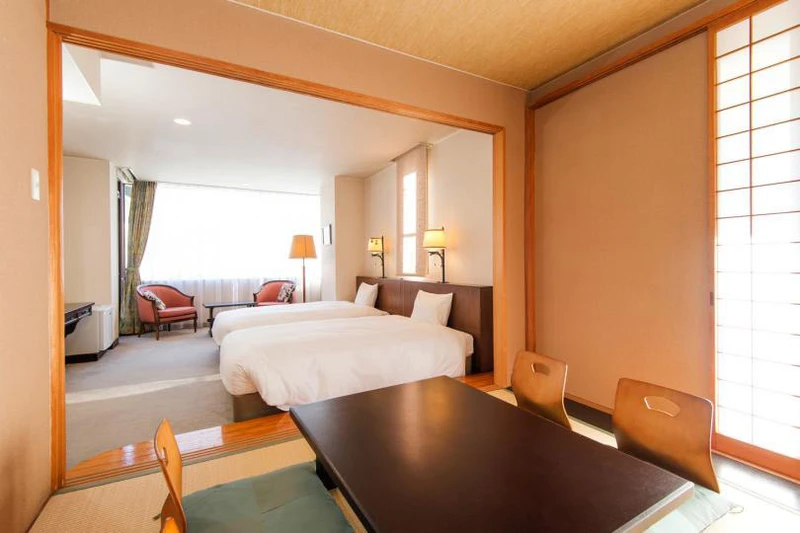5d1dd2cfc3ee1hakuba mominoki hotel wa yo room