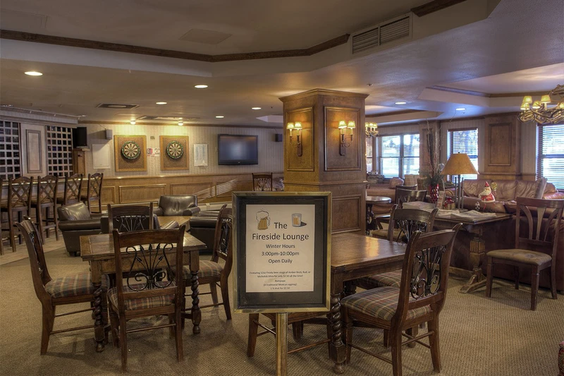 River Mountain Lodge - Fireside Lounge