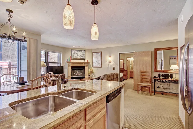 5d1dd30608b2eriver mountain lodge one bedroom condo