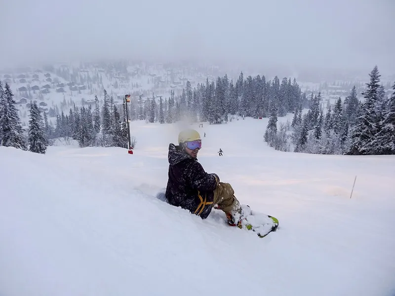 5d1de68456756luke in powder vemdalen dec 16