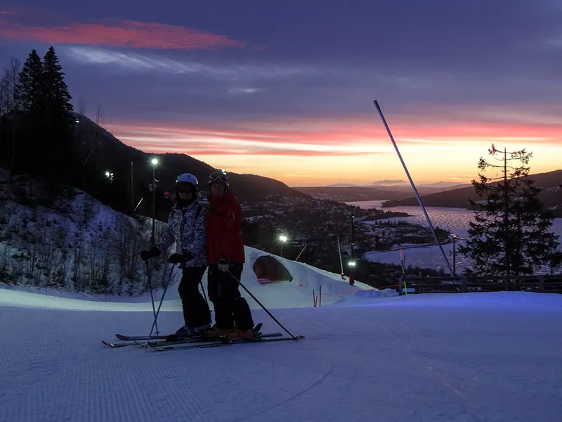 5d1de6868e400are sunrise dec 16