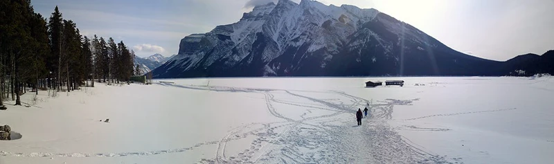 5d1de6888eeb7andy knights lake minnewanka panoramic