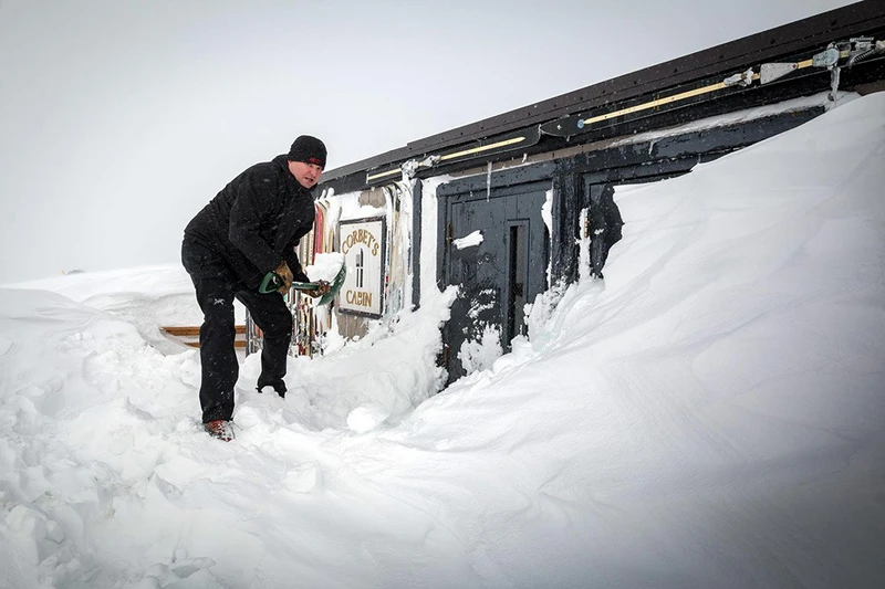 5d1de6cea5c4cjackson hole digging out corbets cabin