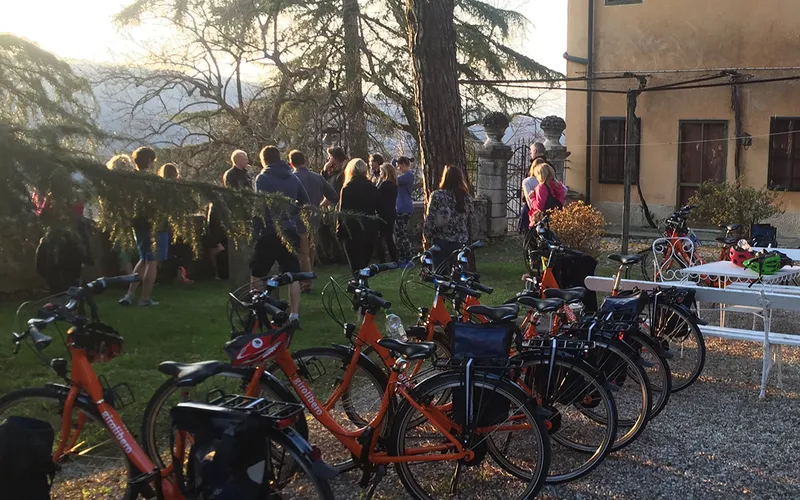 5d1de6d15e0d4the usual apres