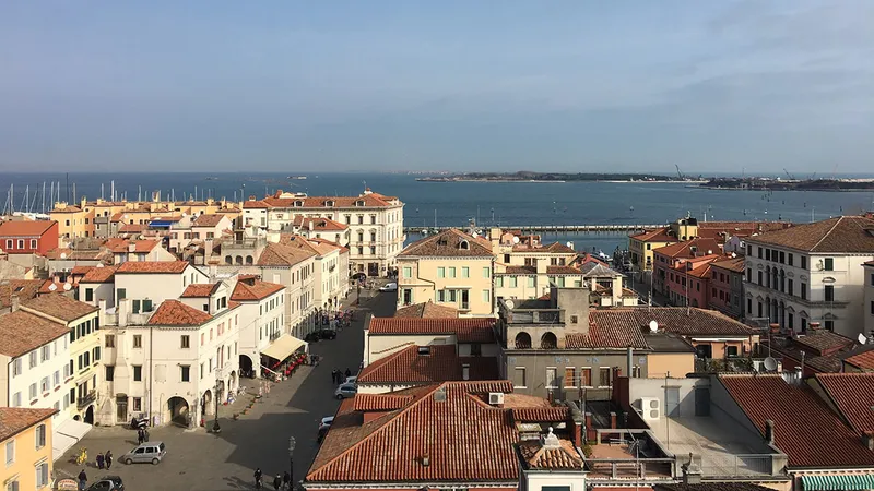 5d1de6d2a1ee3day 2 clocktower ben