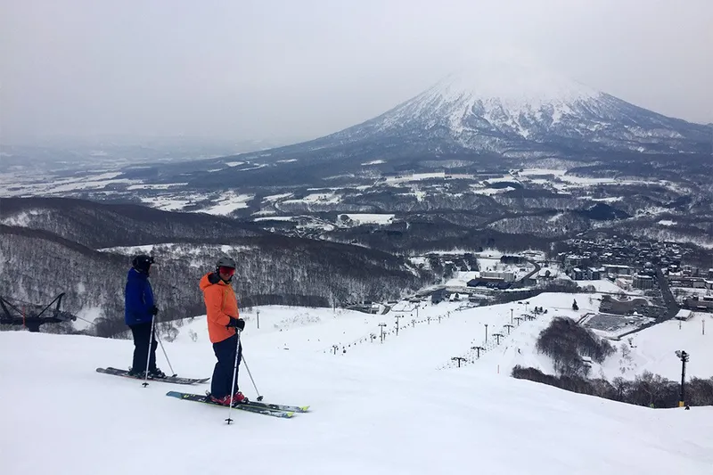 5d1de6d66d21coverlooking hirafu mt yotei