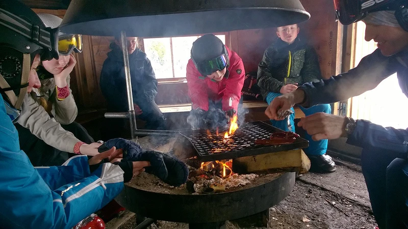 5d1de6e7d0b0bsabine akerman are