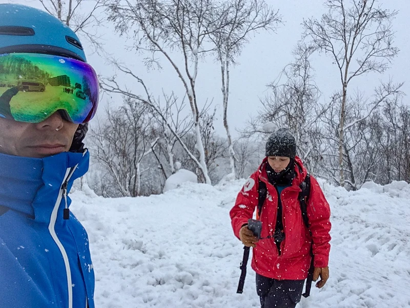 5d1de72f06900niseko weiss practicing safety