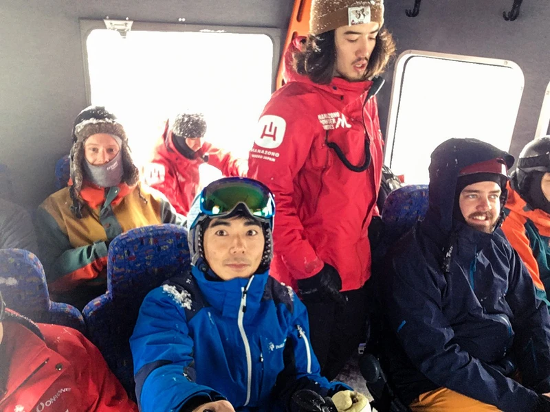 5d1de738e9653niseko weiss cat cabin