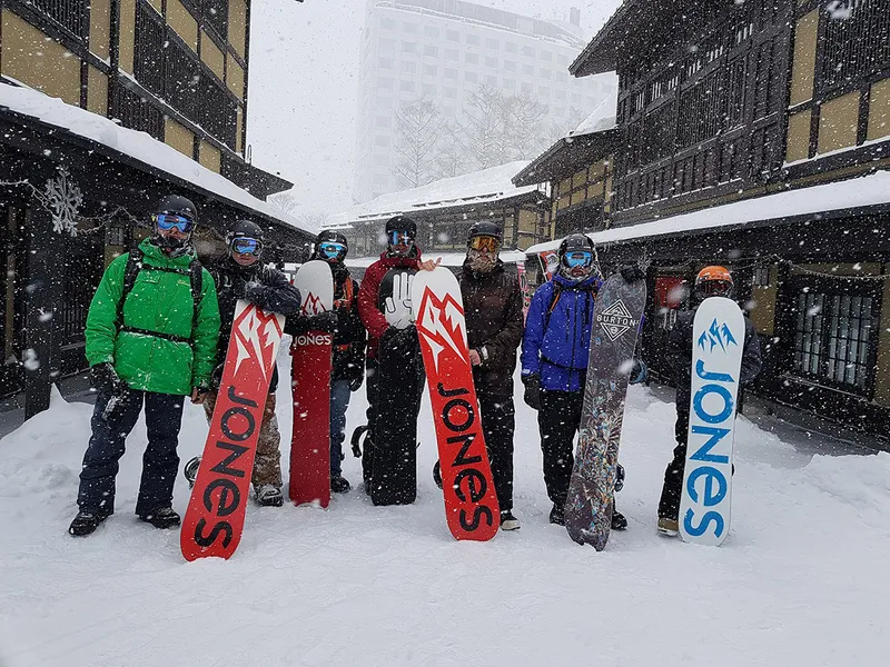 5d1de79ee0dc61718 photo comp mystery prize paul heath niseko