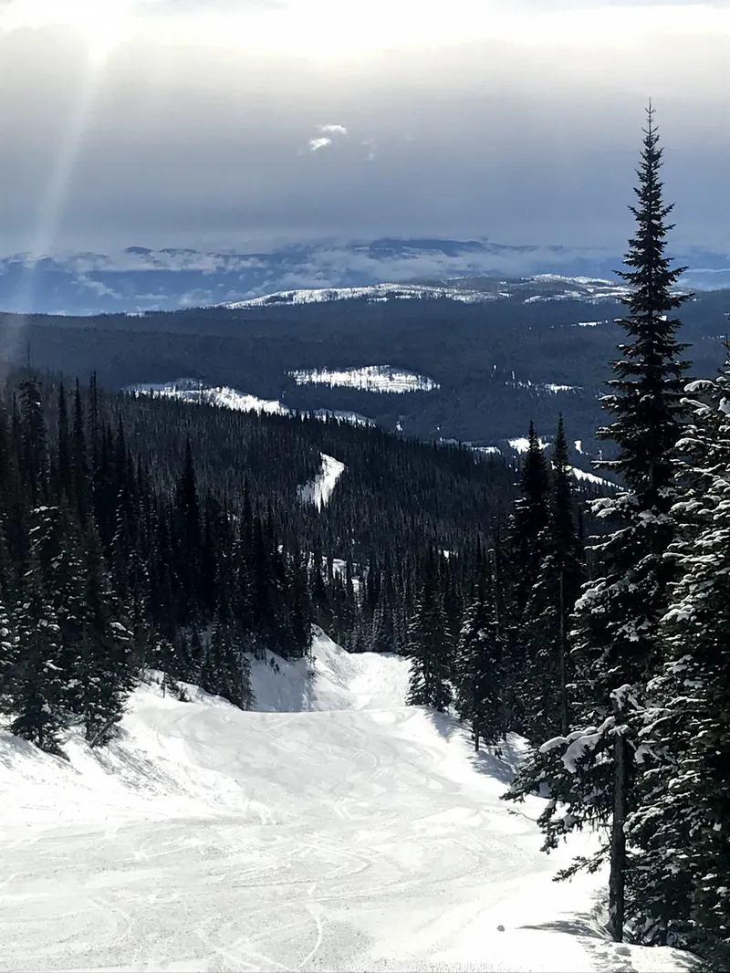 5d1de7f9aa429andrew broughton empty piste sun peaks