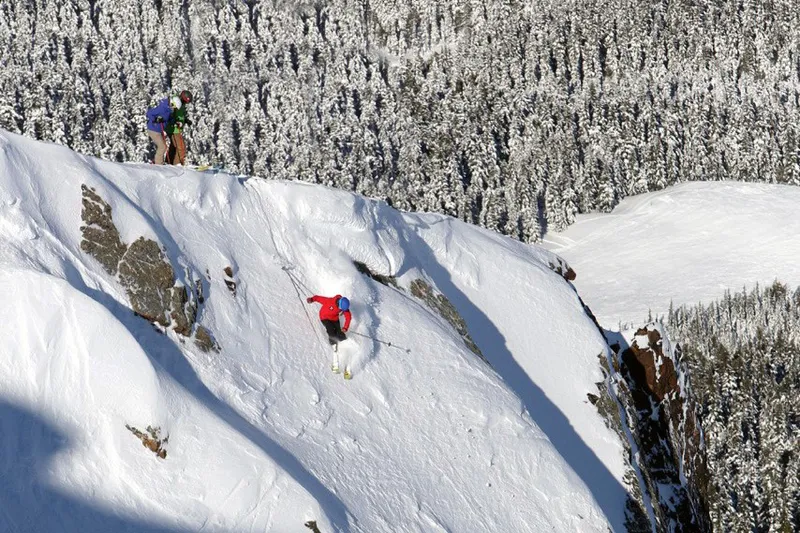 Extremely Canadian - Dropping In