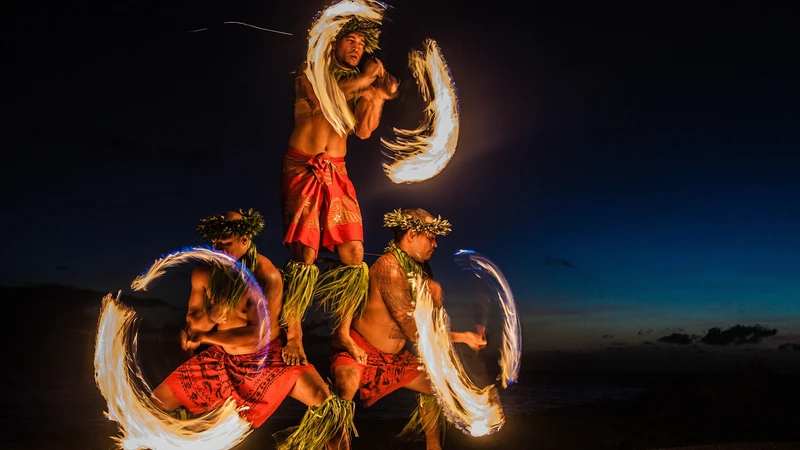 Hawaii Fire Dancers