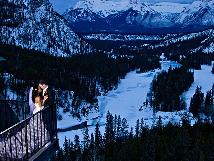 5d2754b0969d6 Weddings Fairmont Banff Springs CR Banff Lake Louise Tourism John Bonner