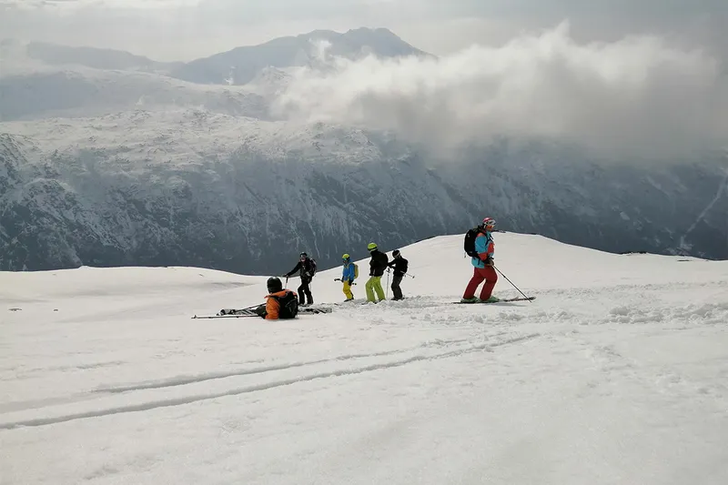 5d402b296957enarvik ski touring sleeping queen