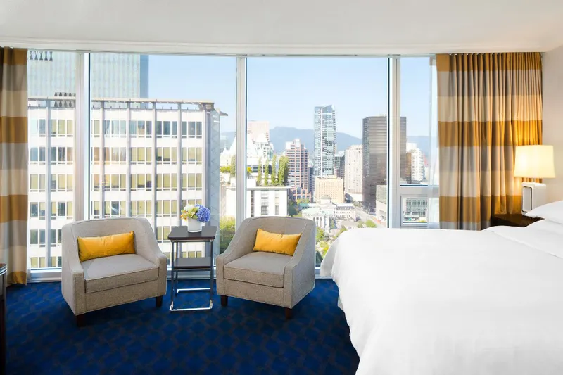 5d4c146bf3d1c Sheraton Vancouver Wall Centre Traditional Guest Room King Bedding