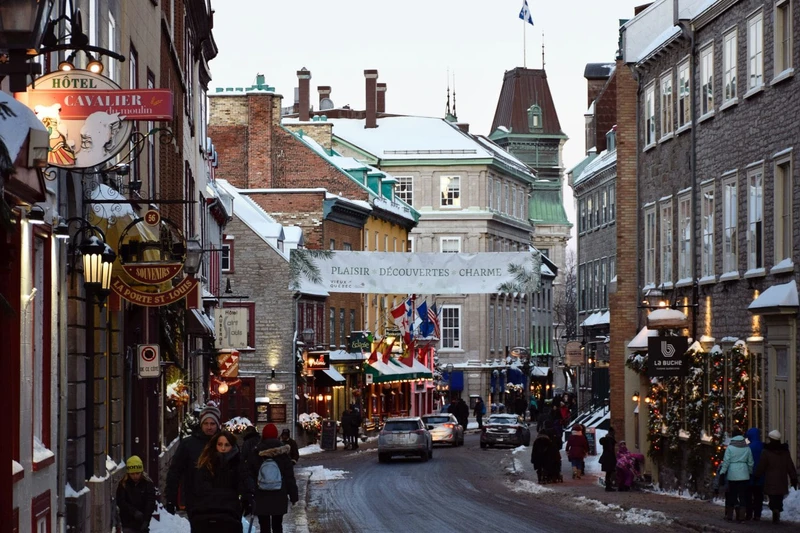 Old Quebec at Christmas © Sondoce Wasfy