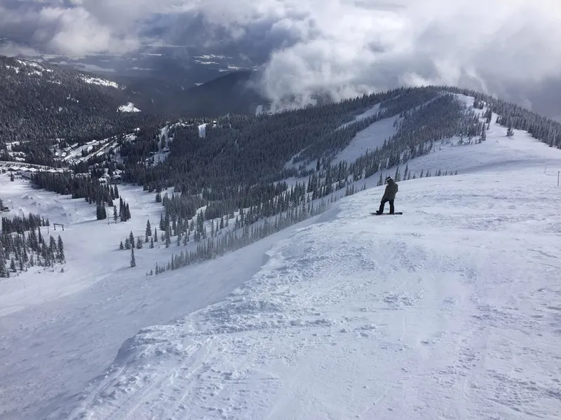 5d7a366ee27cf18 Schweitzer 6000 ft long ridge line resized min