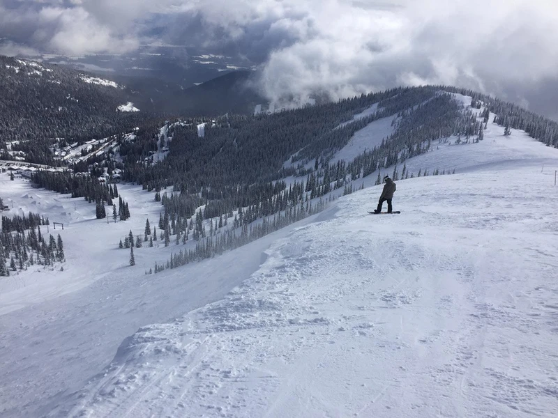 5d7a366ee27cf18 Schweitzer 6000 ft long ridge line resized min