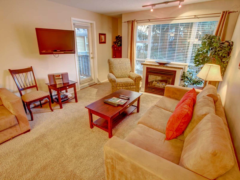 5dc59ee15e322 Glacier lodge 1 bedroom 1