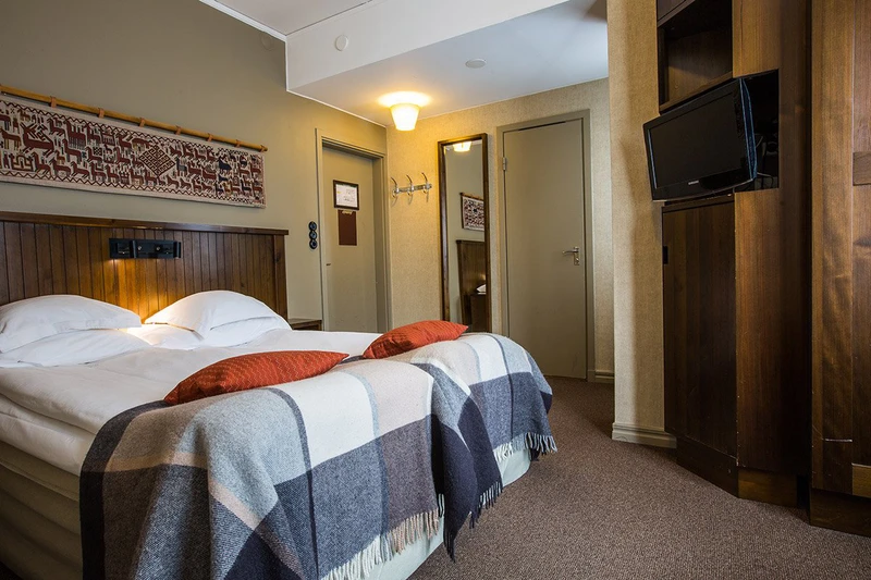 5dd66db223f58double room 4 anette andersson