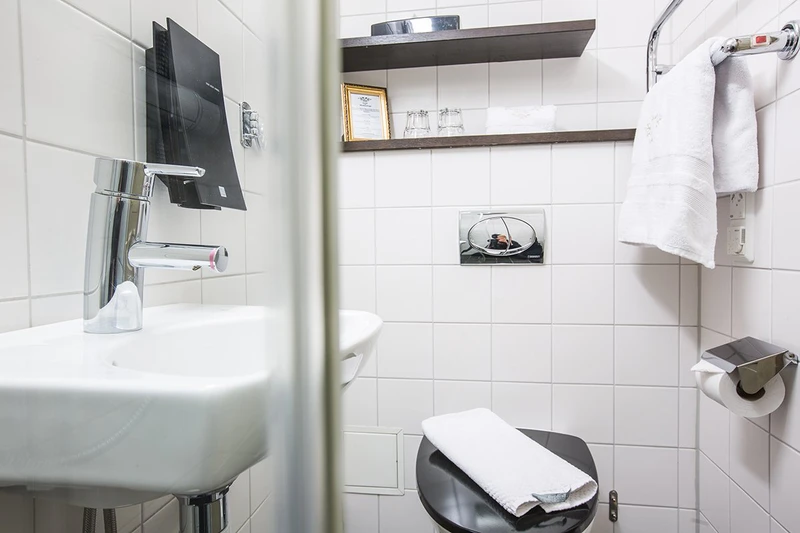 5dd66db3b63ebdouble room 2 anette andersson