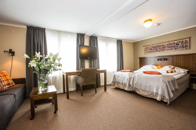 5dd66fb42bb63double deluxe 4 anette andersson