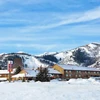 5df772b94a10blandmark inn exterior