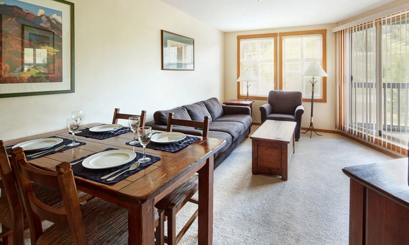 5df78b55b21dd Ski tip 2 Bedroom condo