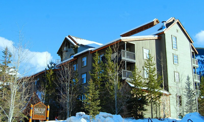 5df78b574cb2a SKI TIP LODGE ext