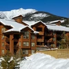 5dfa2b25e2974 Peaks Lodge Exterior