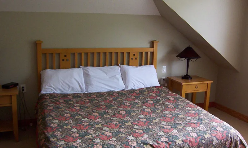 5dfa43953fda0 Hearthstone Townhomes Bedroom