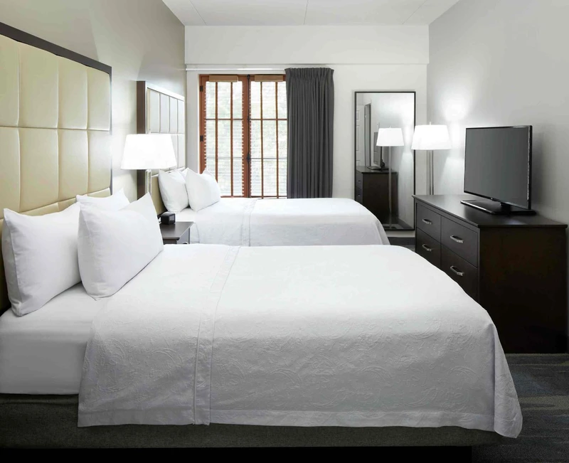 5dfa4f43d5773 Hilton Homewood Suites One Bedroom Suite Two Double Beds 1