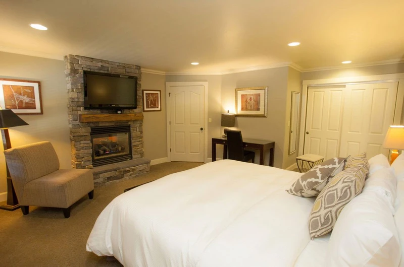 5e0f389d5b2e8 Forest Suites Resort 2 Bedroom Suite Master Bedroom