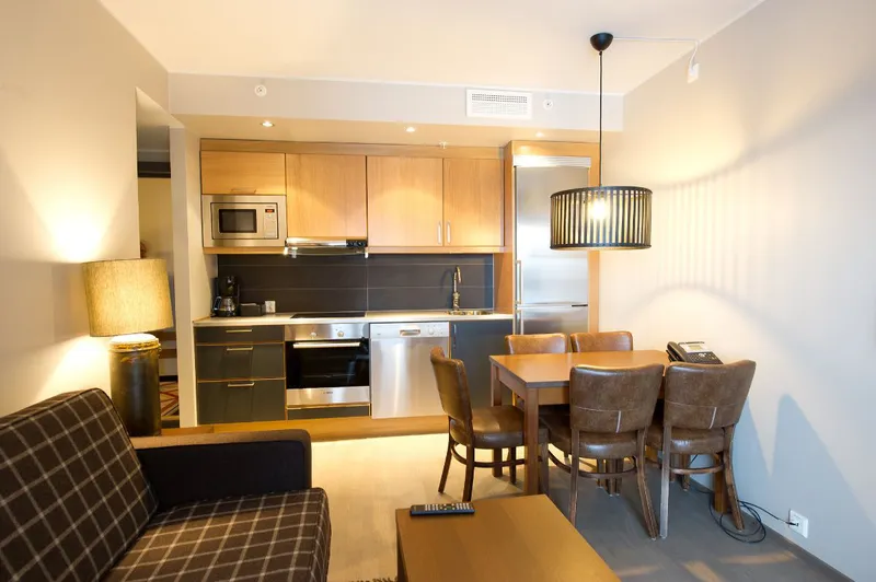 5e0f6f13522e2 Radisson Blu Mountain Resort Residences 2 Bedroom Family Apartment Lounge