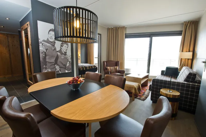 5e0f6f148d680 Radisson Blu Mountain Resort Residences 3 Bedroom Apartment Lounge